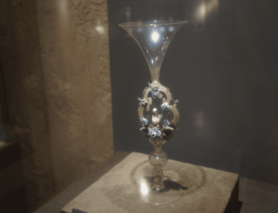 お気に入りのポストカードを飾る！鑑賞後も続くアートのある暮らし